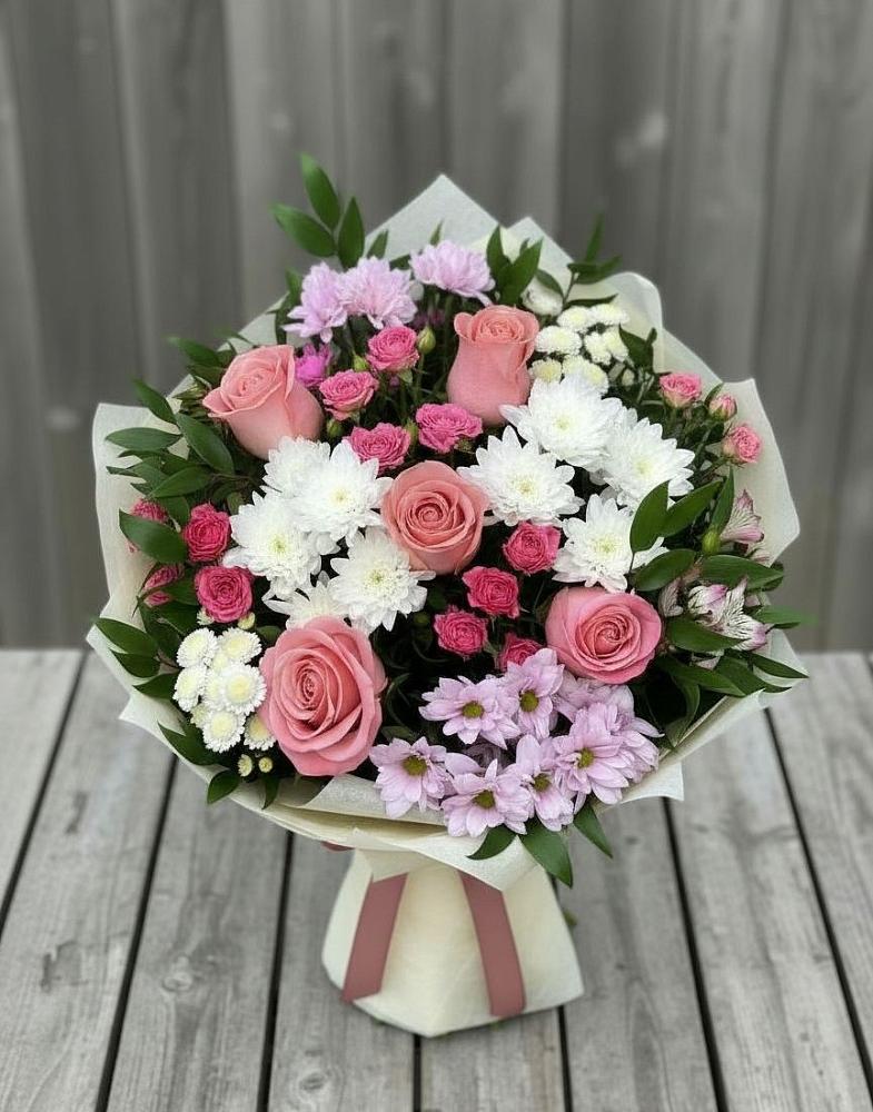 Букет цветов из: Альстромерии, Гвоздики, Розы и Хризантемы в Ревякино