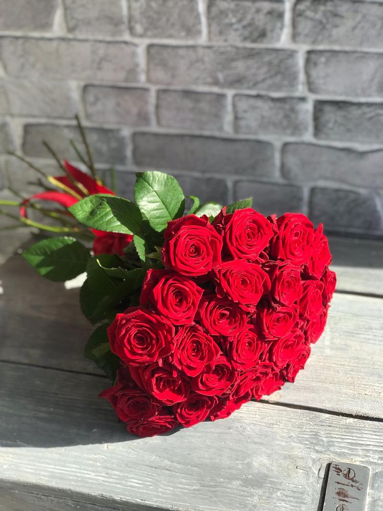 Букет Красные розы Фридом в Ревякино