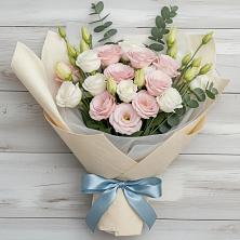 Букет цветов из:  Лизиантусы в Ревякино