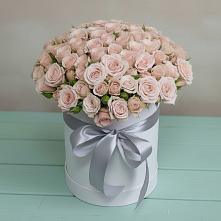 Цветочная композиция из Розы в шляпной коробке в Ревякино