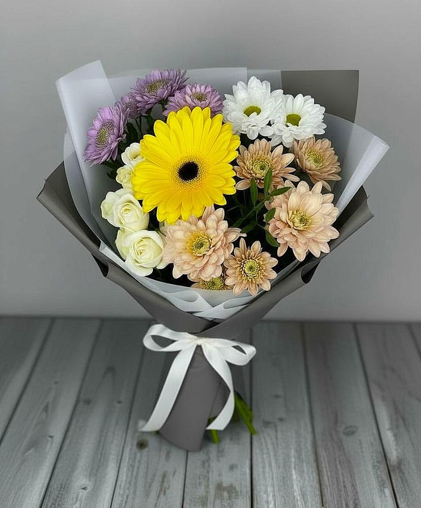 Букет цветов из: Розы, Герберы и Хризантемы в Ревякино