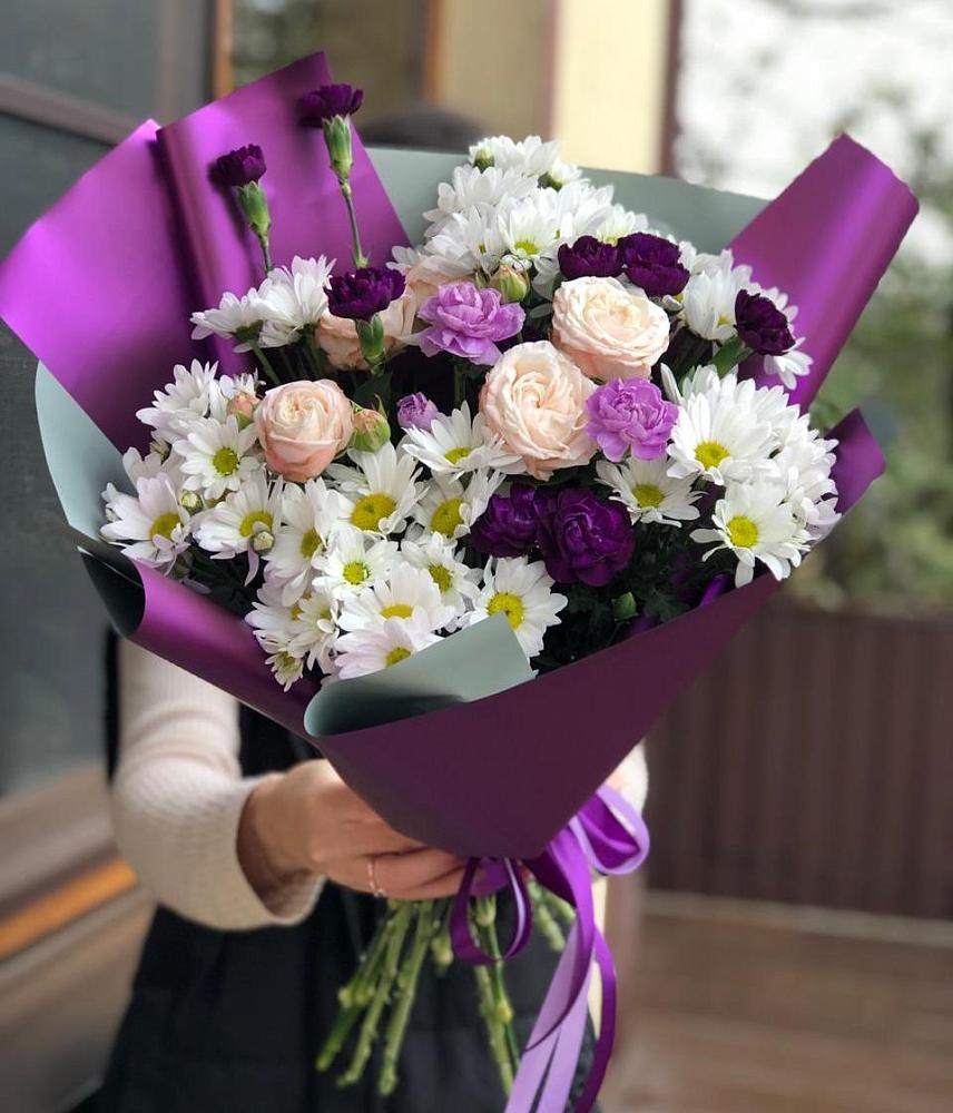 Букет цветов из: Хризантемы, Гвоздики и Розы в Ревякино