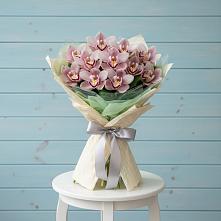 Букет цветов из:  Орхидеи и Розы #REPLACE_PRED# Ревякино