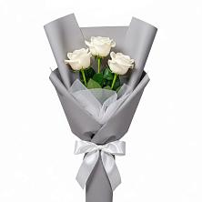 Букет 3 белые розы в Ревякино