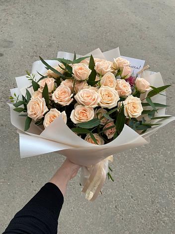 Букет Кремовые розы Латте в Ревякино