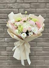 Букет цветов из:  Гвоздики, Розы, Лизиантусы и Хризантемы в Ревякино