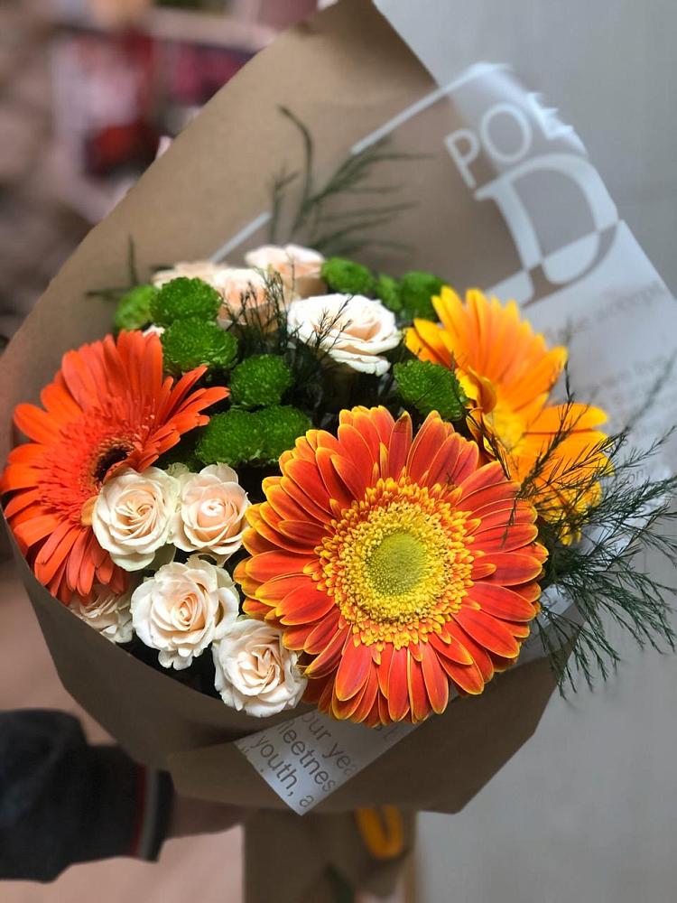 Букет цветов из: Герберы, Хризантемы и Розы в Ревякино
