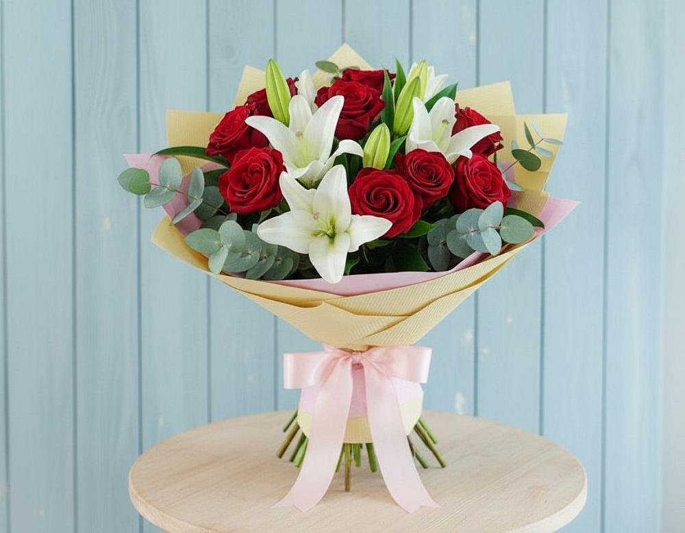 Букет цветов из: Лилии и Розы в Ревякино